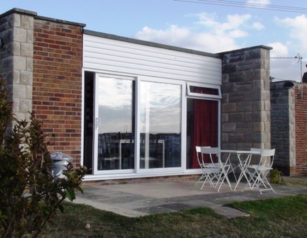 Brambles Chine Bungalow, Isle of Wight Self Catering accommodation on the Isle of Wight